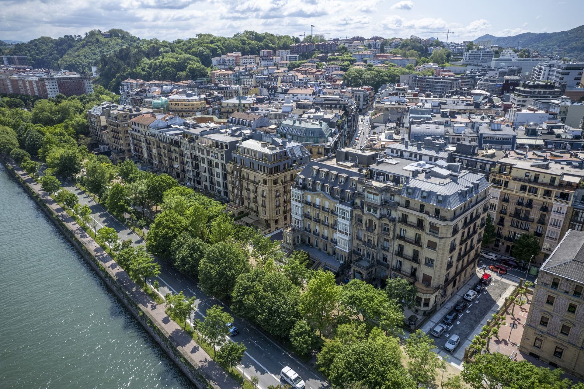 Imagen /content/moraza-donostia/Moraza_Exterior_Drone_0990 Manana_Final.jpg del proyecto Residencial Moraza