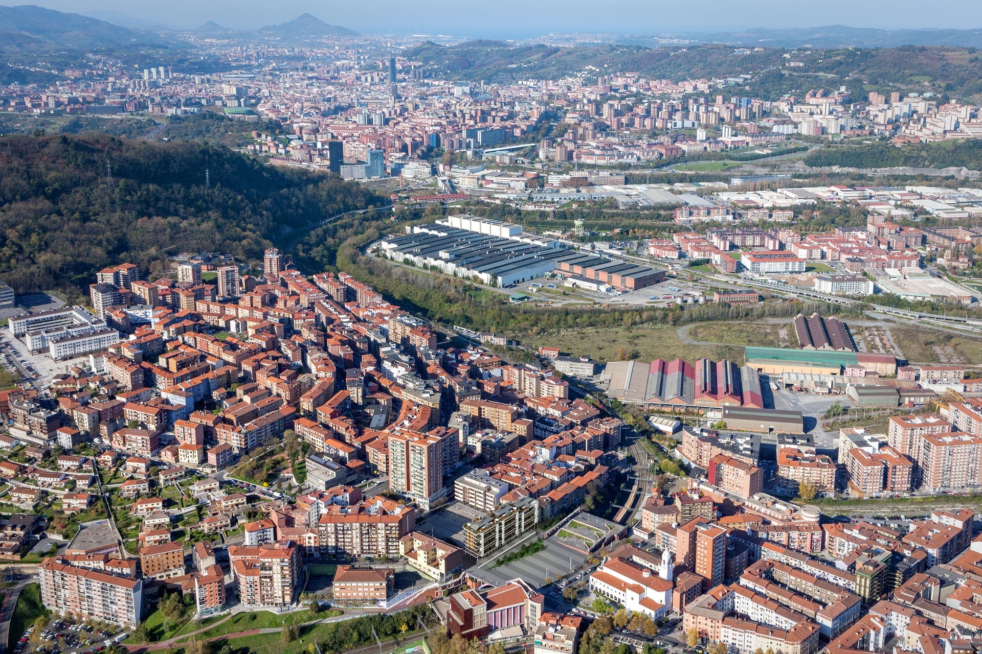 Imagen /content/plazabitarte-basauri/Basauri aerea-002.jpg del proyecto Plazabitarte
