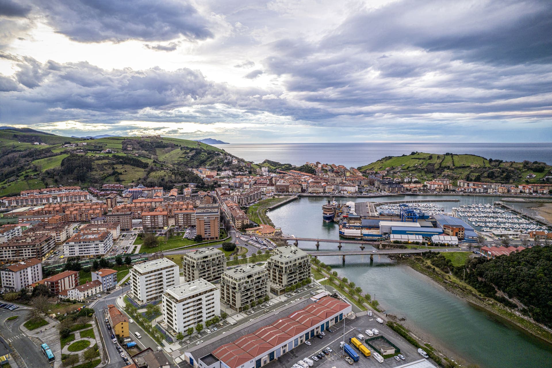 Imagen /content/torreaga-zumaia-gipuzkoa/2-Torreaga_DJI_0736_Atardecer_Final.jpg del proyecto Torreaga